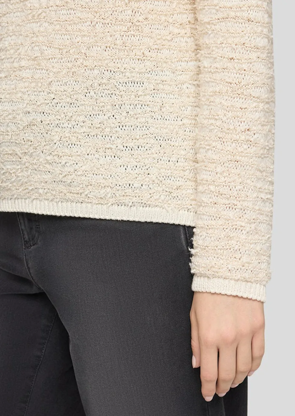 Pull-over en maille ruban raffinée