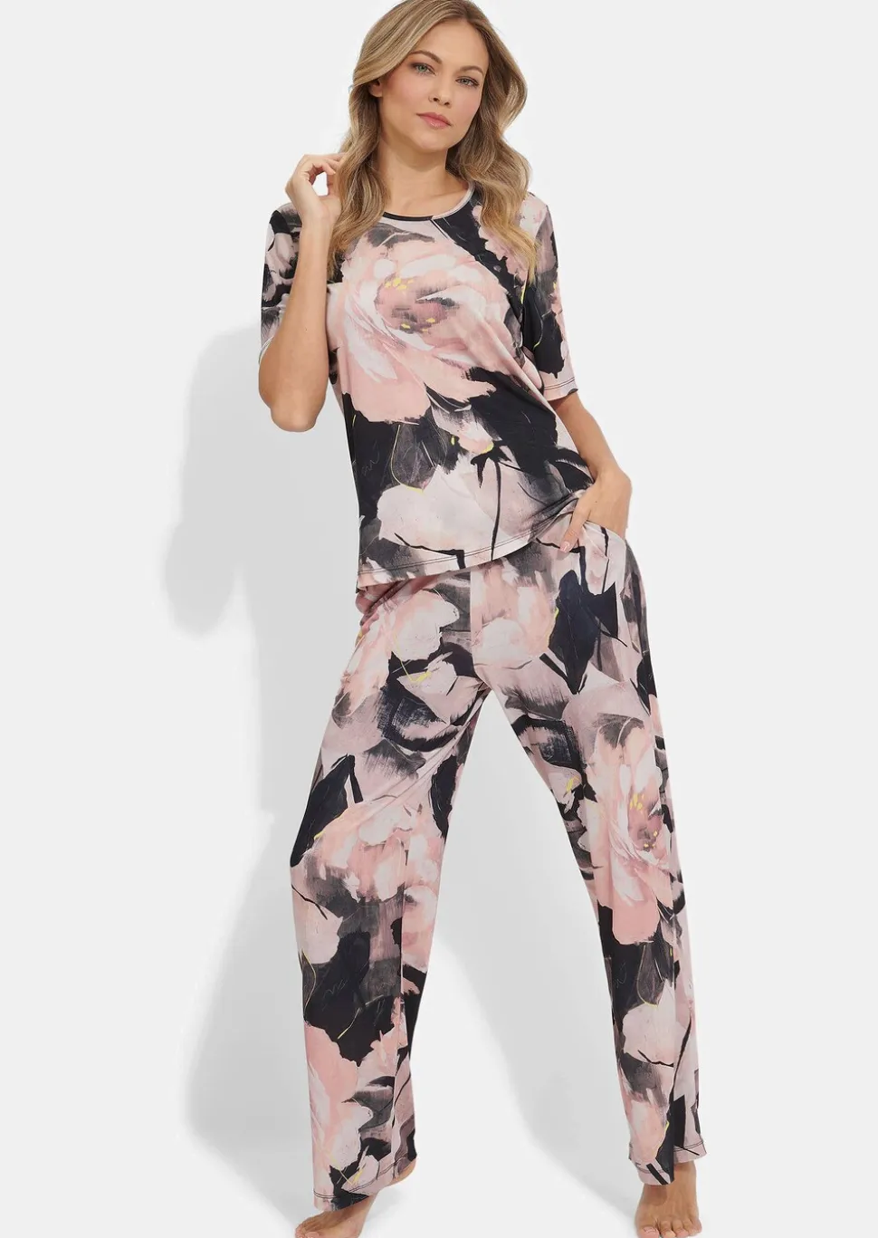 Pyjama avec grand imprimé fleuri
