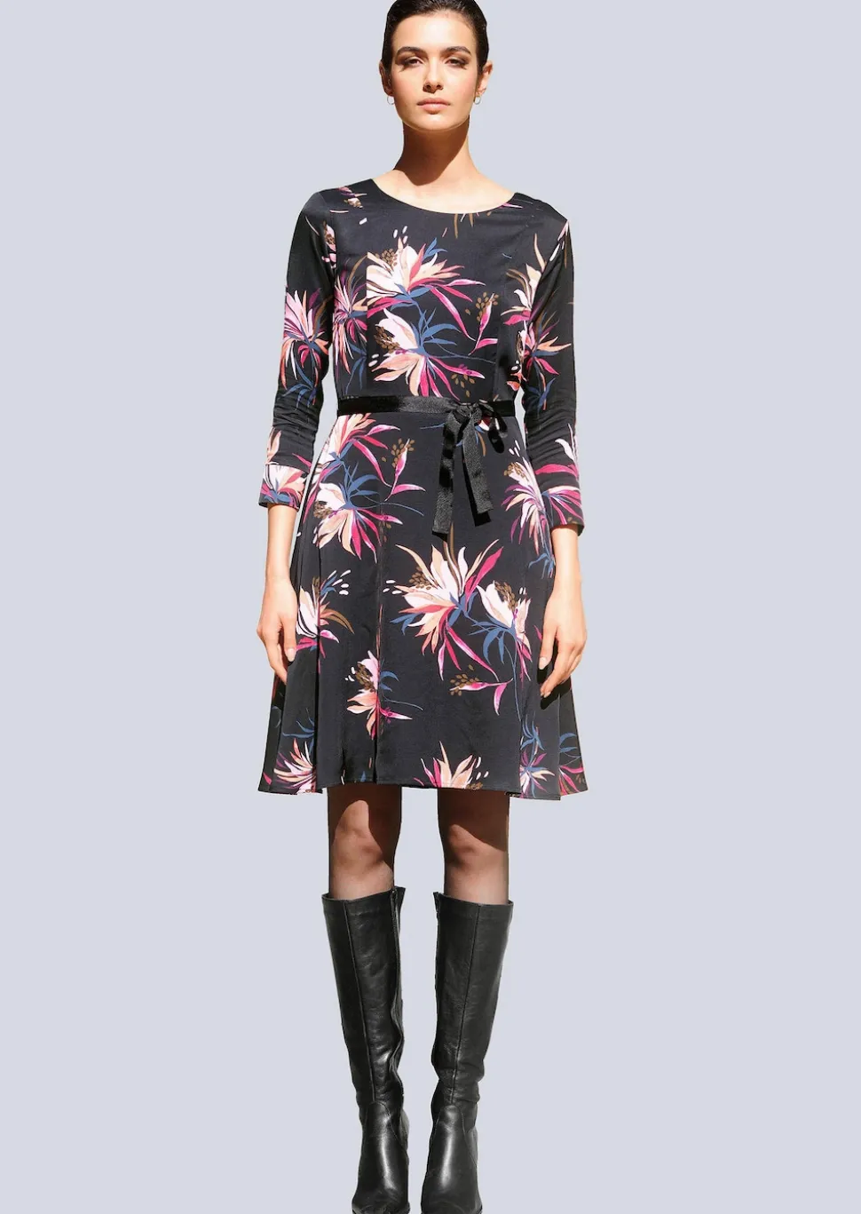 Robe avec ceinture à nouer