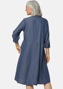 Robe avec col chemise