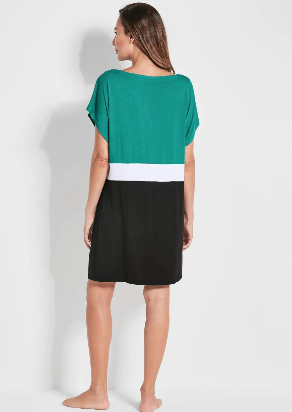 Robe de plage style color block