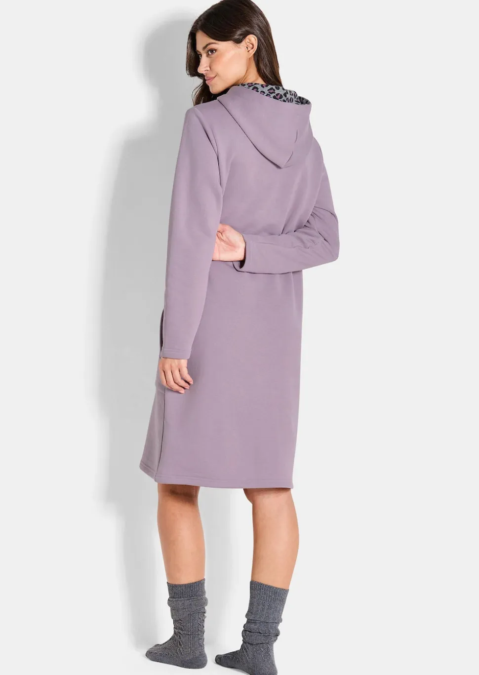 Robe en sweat avec capuche