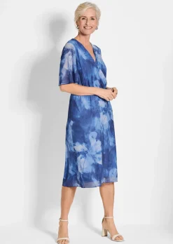 Robe en tissu filet