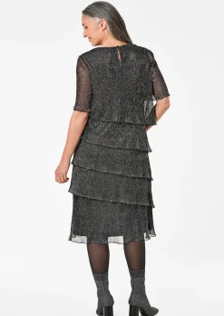 Robe en tissu plissé brillant