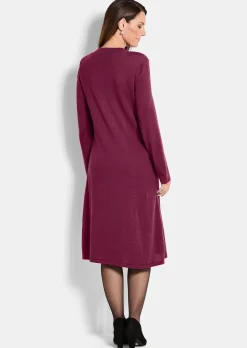 Robe en tricot à la coupe féminine en A