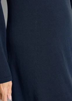 Robe en tricot à la coupe féminine en A