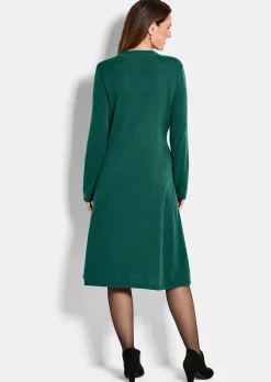 Robe en tricot à la coupe féminine en A