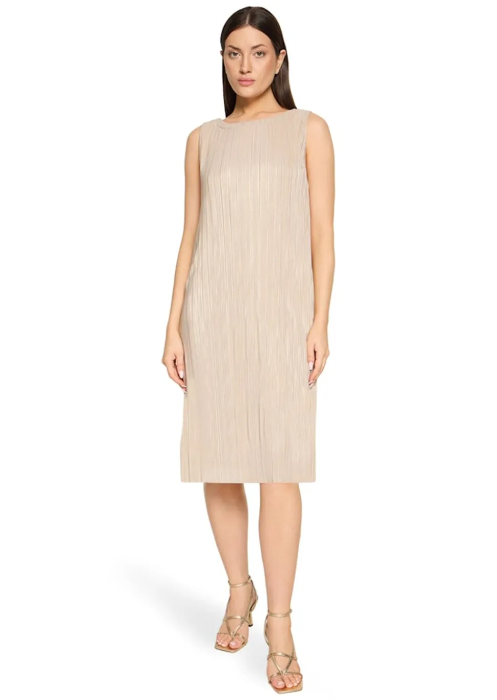 Robe plissée, coloris or brillant, sans manches
