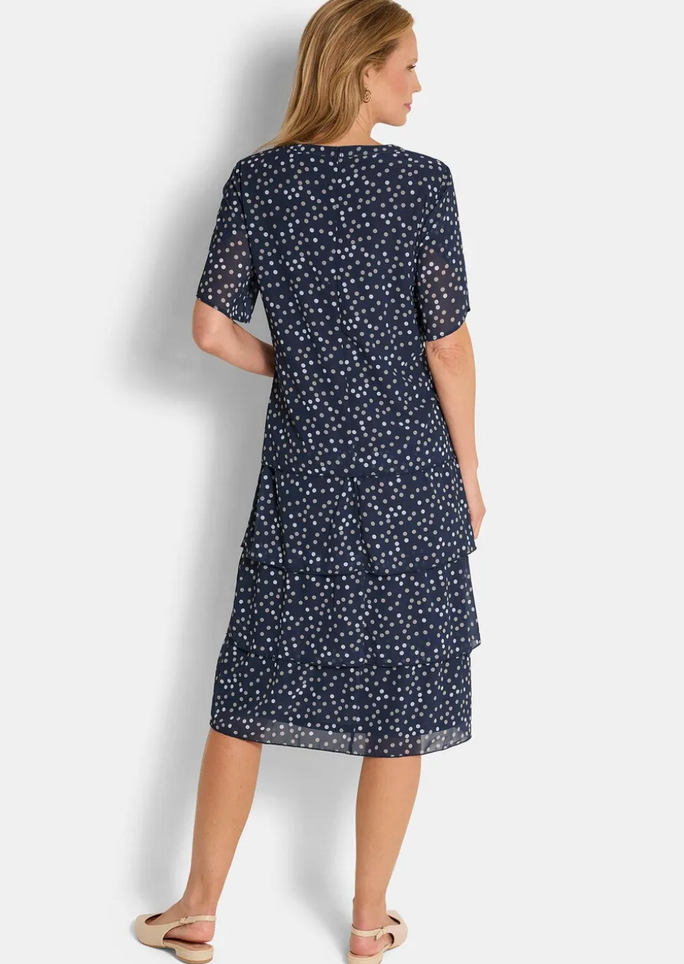 Robe à pois travaillée sur pans