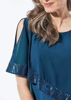 Robe raffinée avec empiècement en mousseline