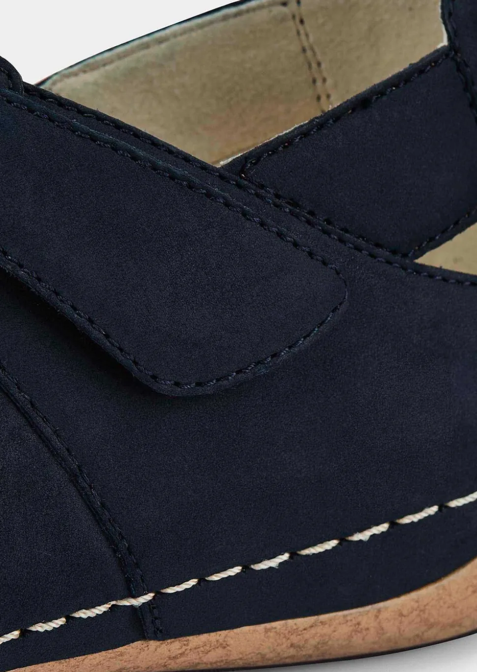 Sandales avec lanière velcro réglable