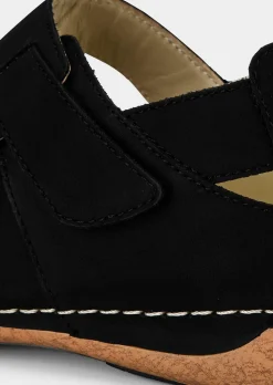 Sandales avec lanière velcro réglable