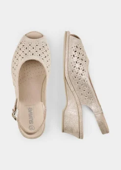 Sandales en cuir perforé