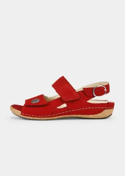 Sandales en cuir véritable.