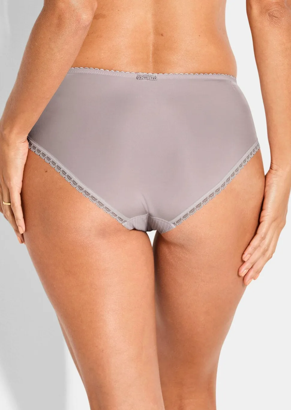 Slip aille haute avec empiècement en dentelle