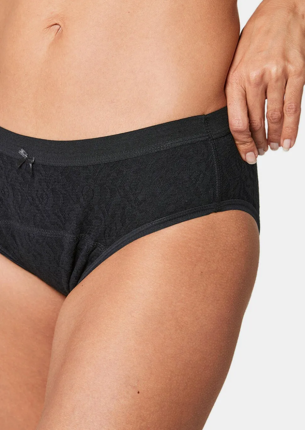 Slip spécial incontinence en dentelle