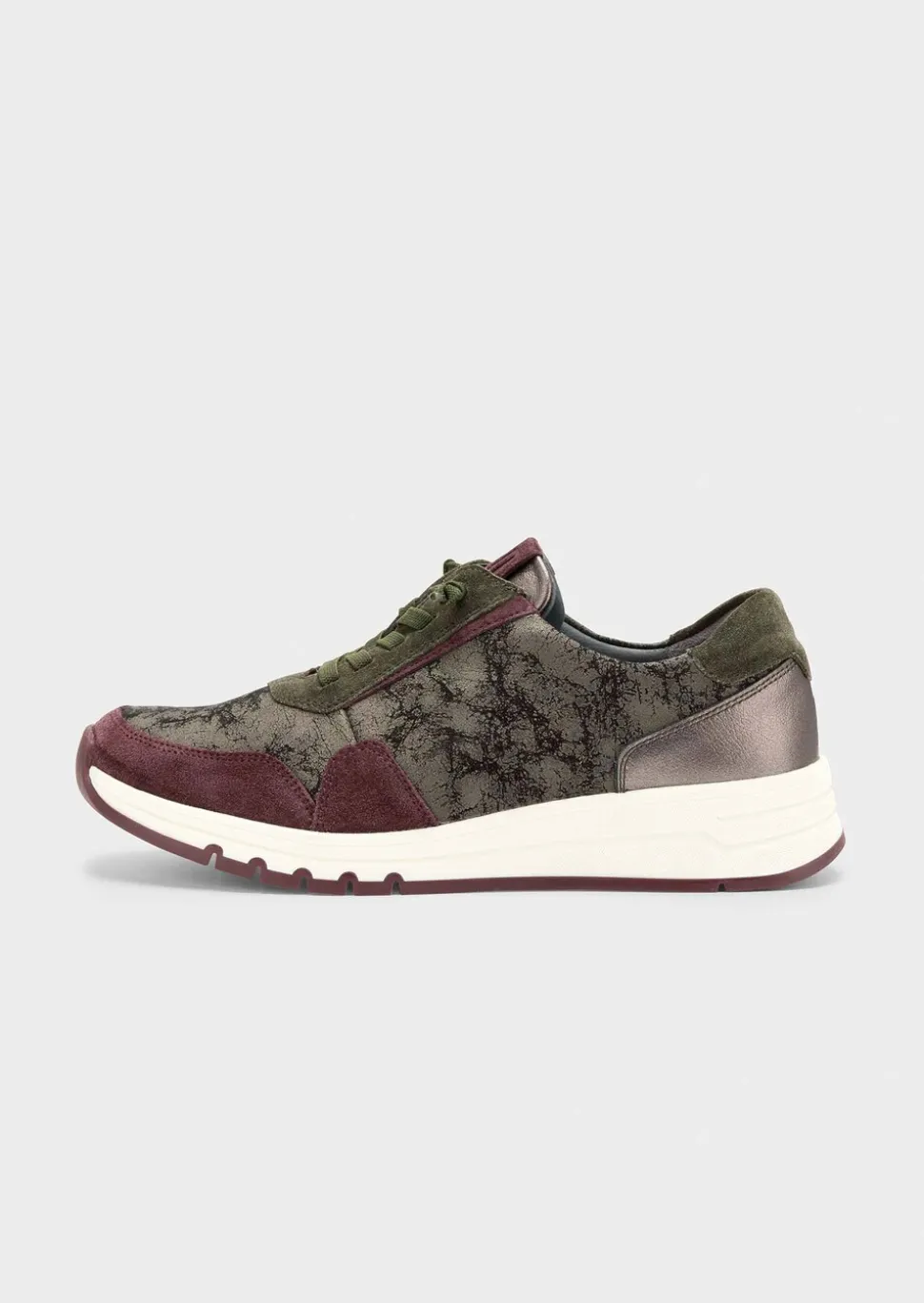 Sneakers en cuir, avec imprimé pelliculé