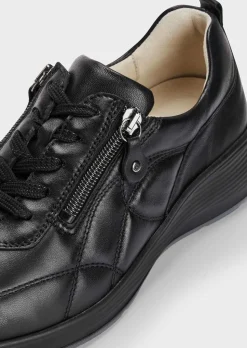 Sneakers en cuir, largeur confort