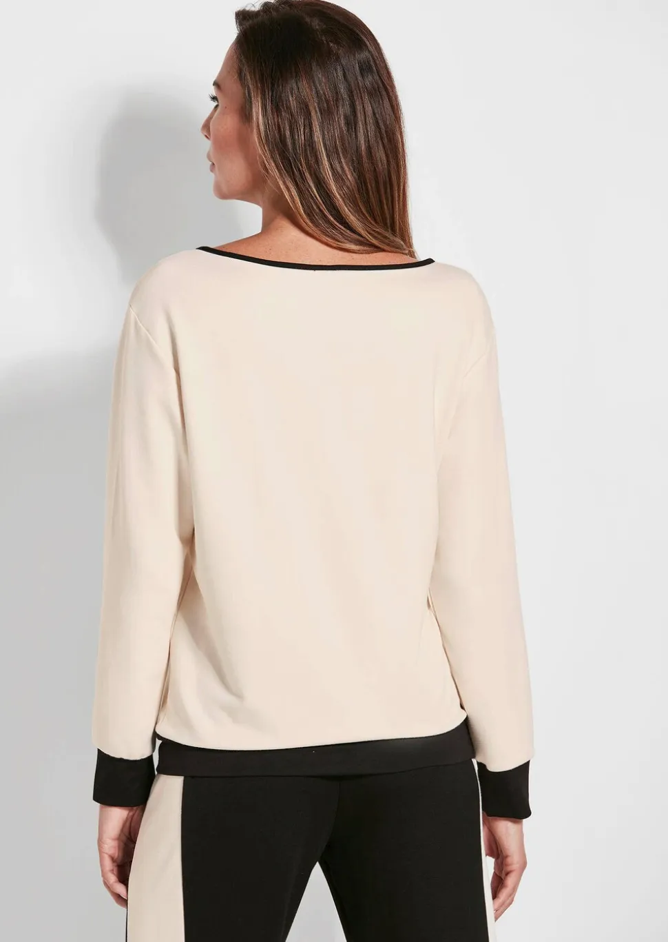 Sweatshirt à encolure dégagée