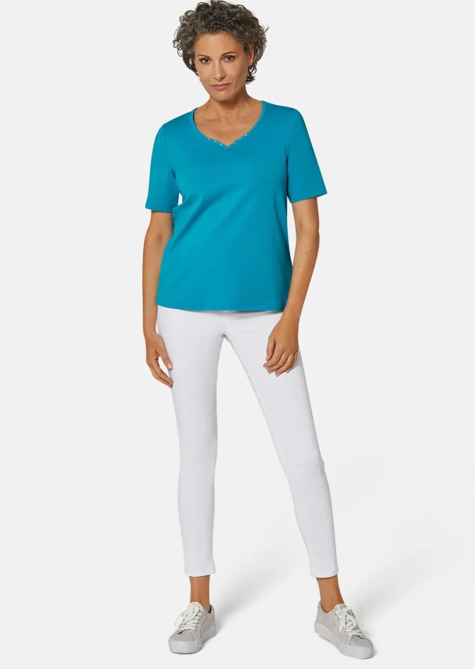 T-shirt avec charmante encolure et pierres décoratives