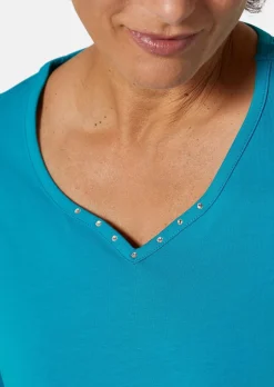 T-shirt avec charmante encolure et pierres décoratives