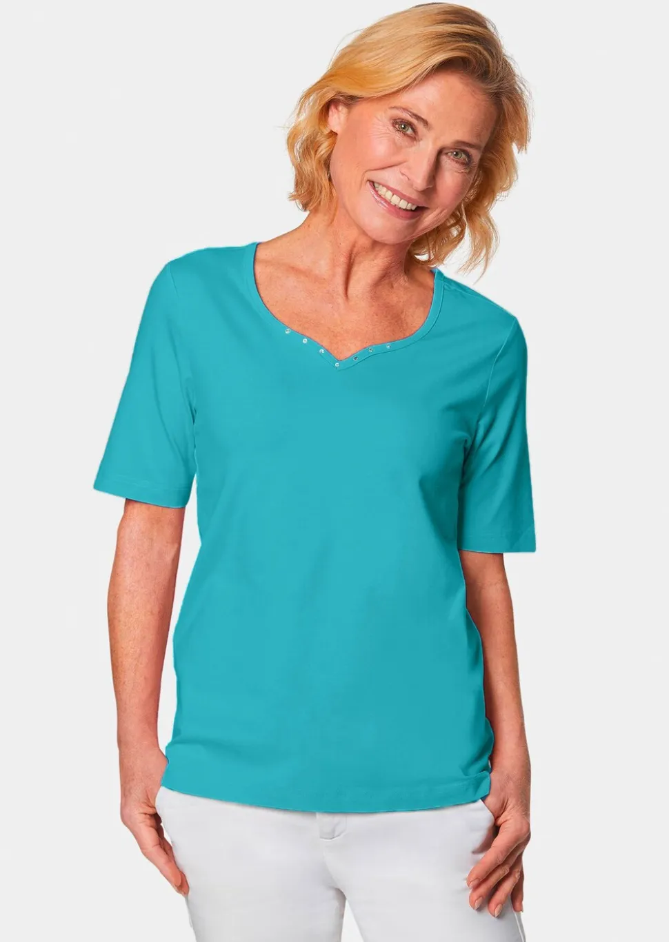 T-shirt avec charmante encolure et pierres décoratives