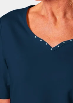 T-shirt avec charmante encolure et pierres décoratives