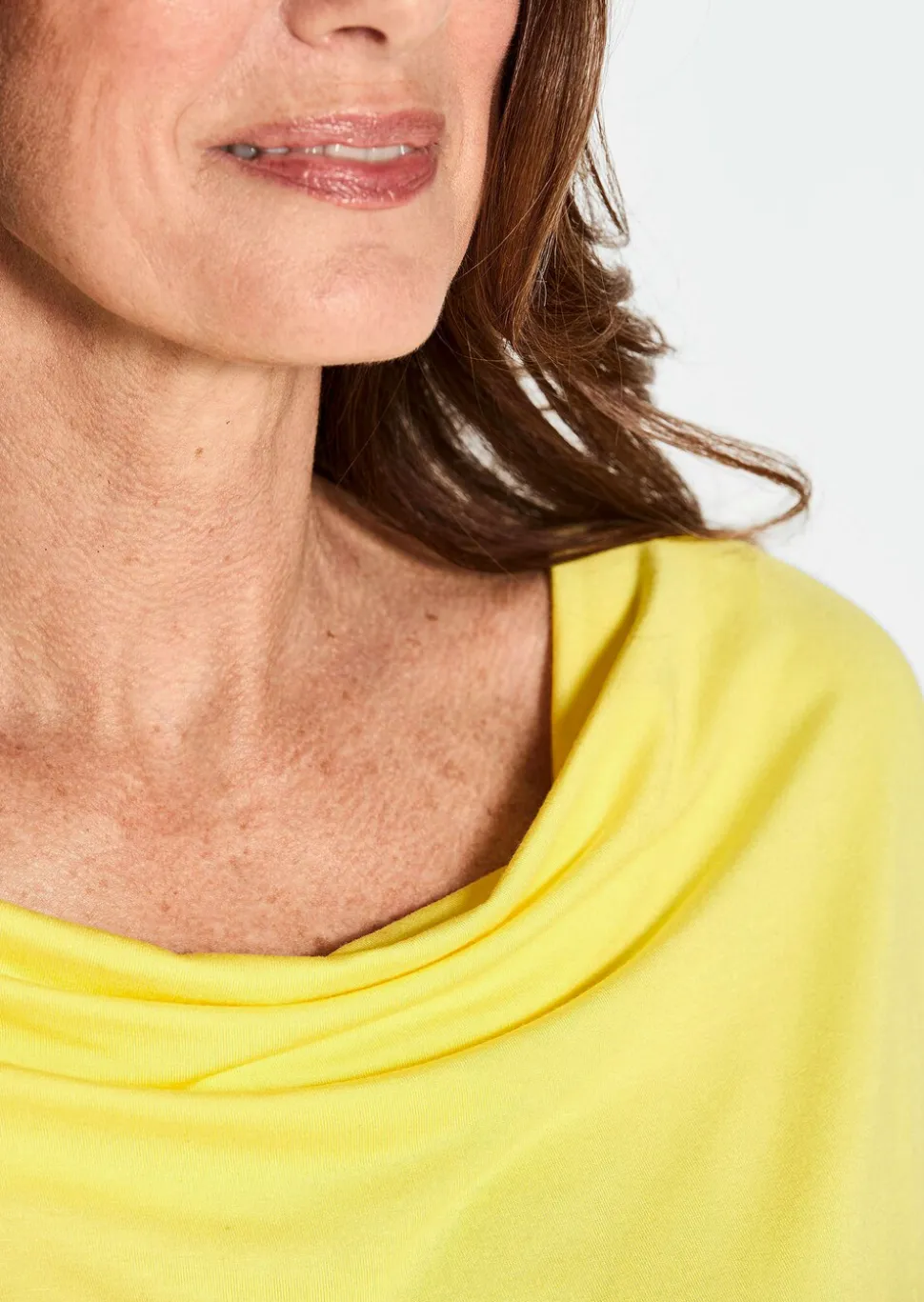 T-shirt avec encolure bénitier