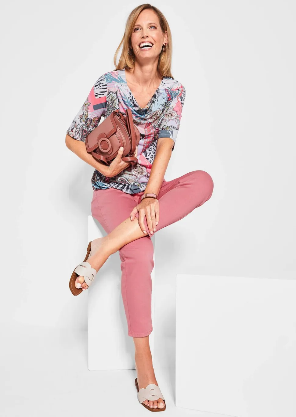 T-shirt avec encolure bénitier