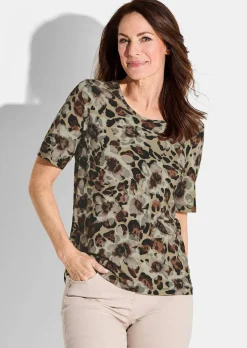 T-shirt avec motifs léopard et floral.