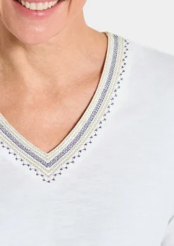 T-shirt en coton joliment rebrodé