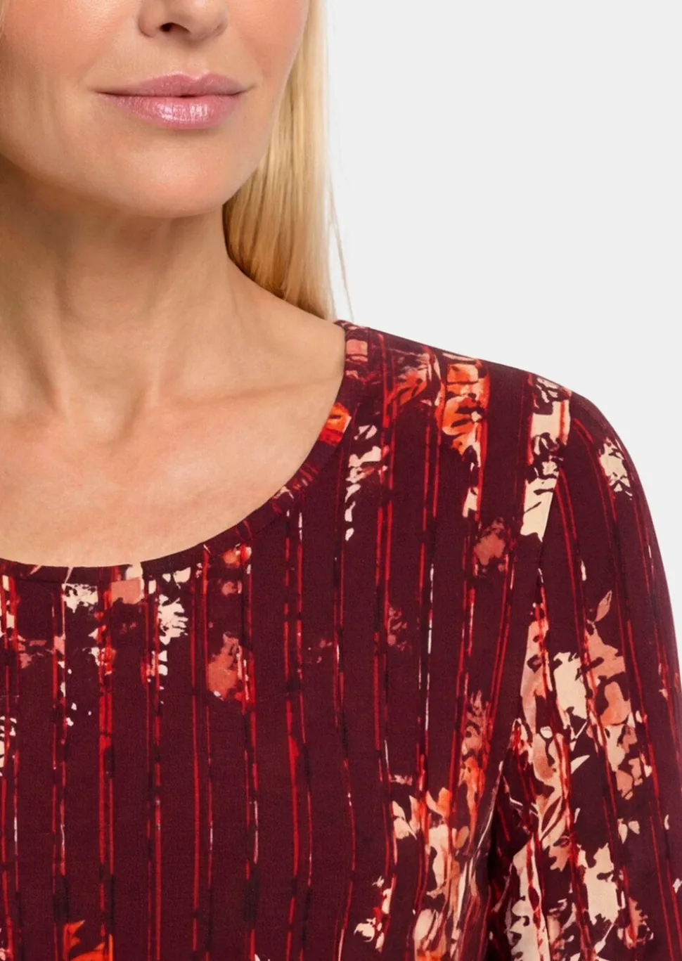 T-shirt en viscose avec fleurs et rayures longitudinales