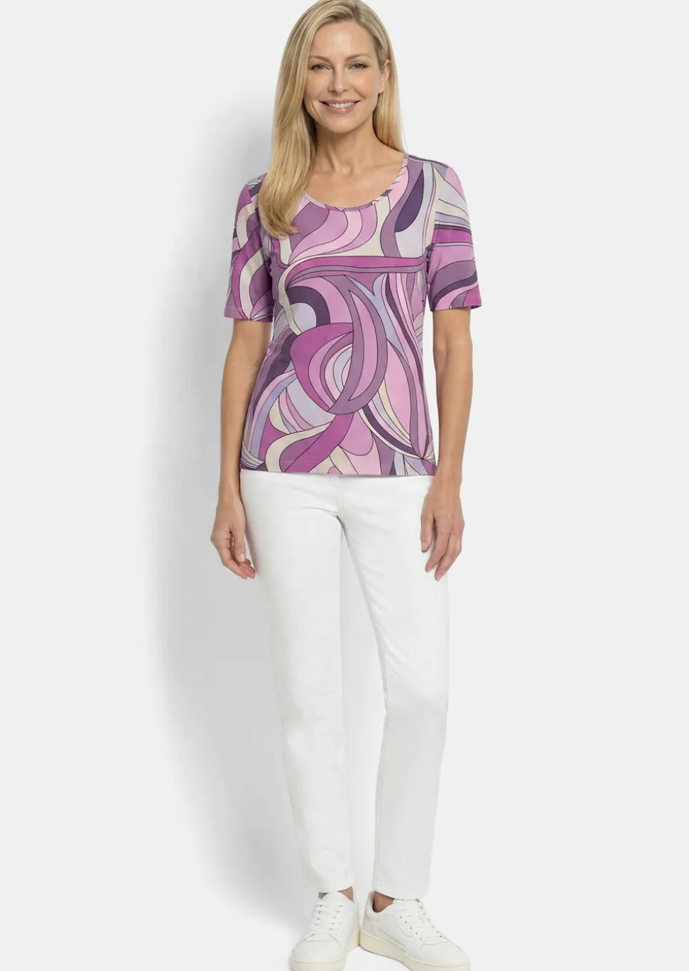 T-shirt en viscose avec un raffiné imprimé all-over