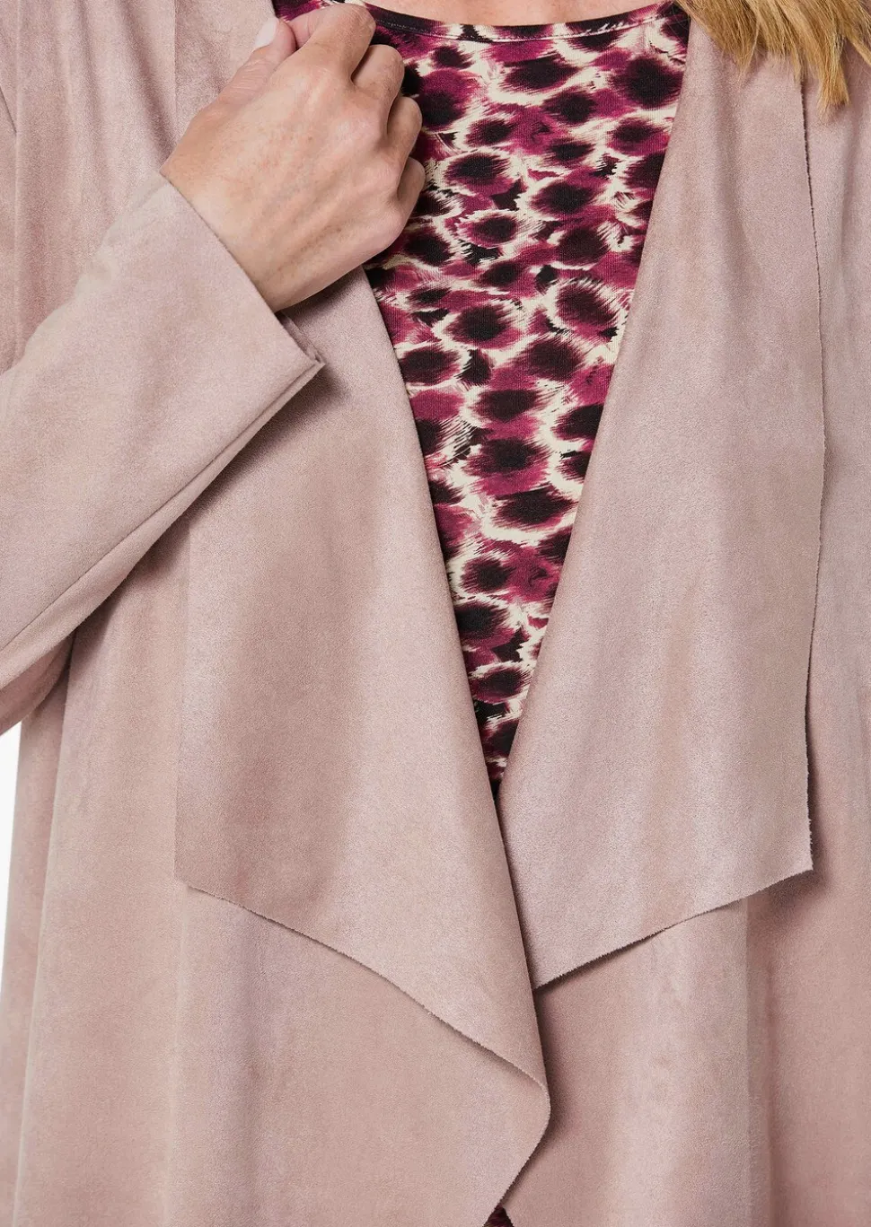 Veste aspect velours avec col bénitier