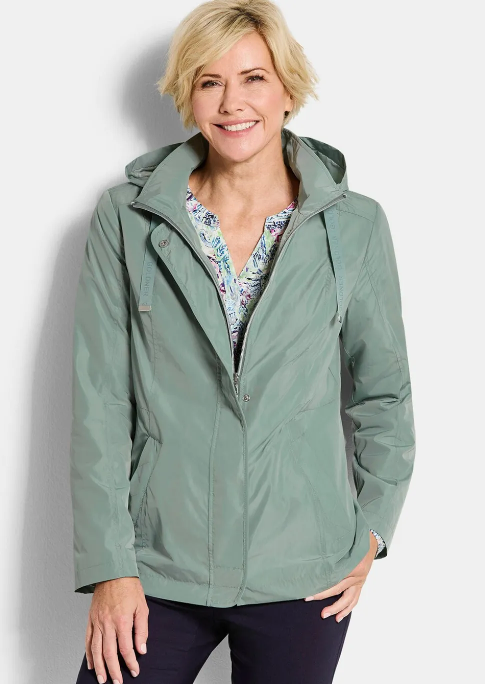 Veste à capuche amovible