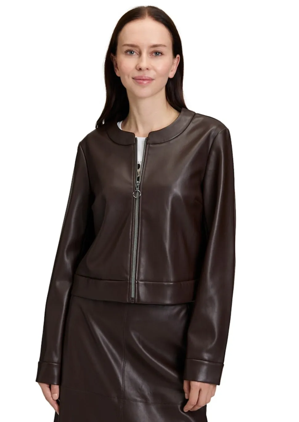 Veste courte en similicuir suédé