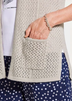 Veste en tricot au motif ajouré