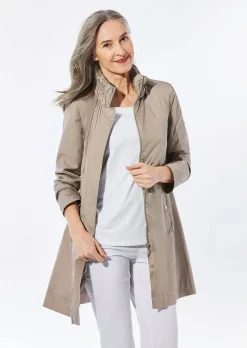 Veste longue ultra-légère avec capuche invisible