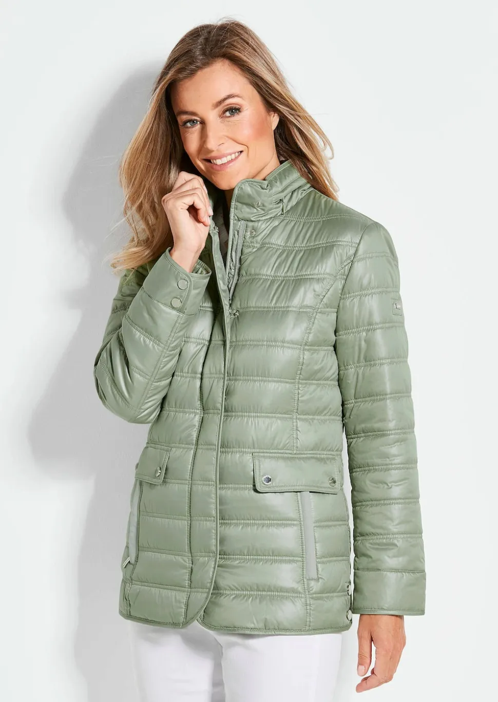 Veste matelassée légère agrémentée de nombreux détails