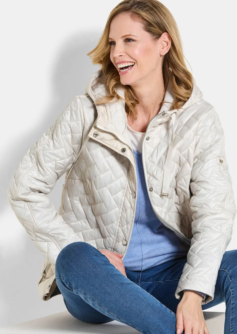Veste matelassée légère avec capuche